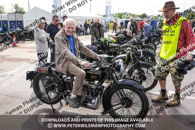 Vintage motorcycle club;eventdigitalimages;no limits trackdays;peter wileman photography;vintage motocycles;vmcc banbury run photographs